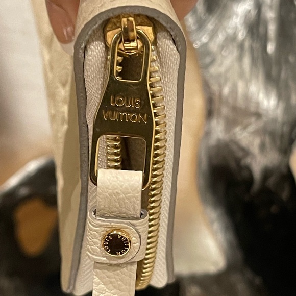 Louis Vuitton Empreinte Wallet - Picture 2 of 9